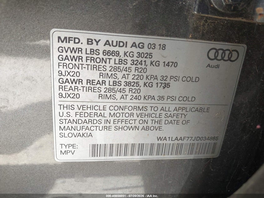 2018 Audi Q7 VIN WA1LAAF77JD034865 IAAI salvage auction — SIDE, Salvage Title, sold $7,400 on 2026-09-04 (photo 9)