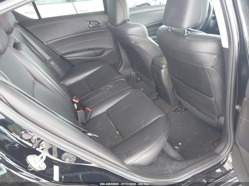 2018 Acura Ilx VIN 19UDE2F33JA003035 IAAI salvage auction — NORMAL WEAR, Salvage Title, sold $2,700 on 2026-07-22 (photo 8)