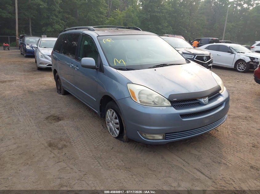 2004 Toyota Sienna VIN 5TDZA22C24S215406 IAAI salvage auction — NORMAL WEAR, Clear (Virginia), sold $500 on 2026-07-29 (photo 1)
