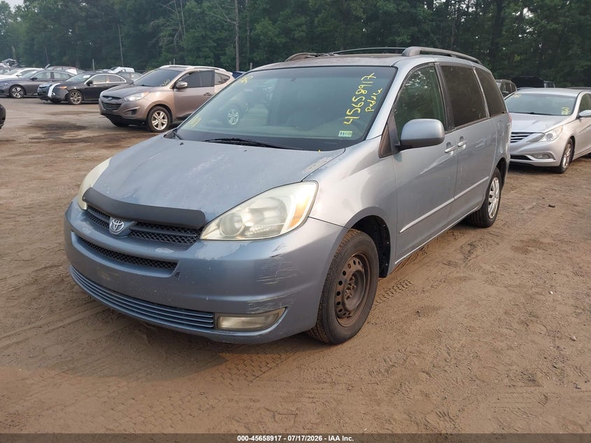 2004 Toyota Sienna VIN 5TDZA22C24S215406 IAAI salvage auction — NORMAL WEAR, Clear (Virginia), sold $500 on 2026-07-29 (photo 2)