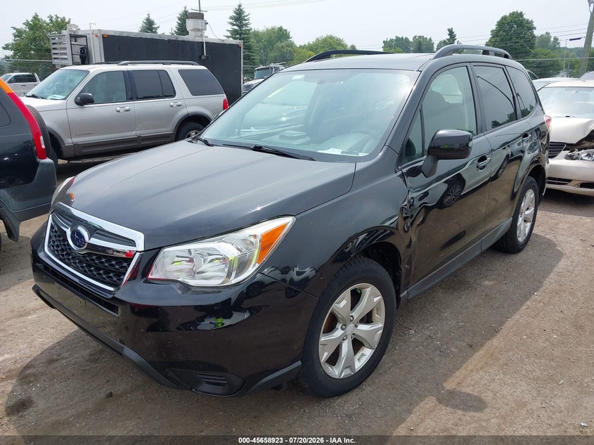2015 Subaru Forester VIN JF2SJADC2FH824917 IAAI salvage auction — NORMAL WEAR, Clear (Michigan), sold $800 on 2026-07-23 (photo 2)