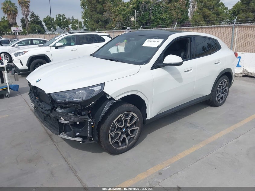 2026 BMW X2 VIN WBX63GM07T5683670 IAAI salvage auction — RIGHT FRONT, Clear (California), sold $17,100 on 2026-08-03 (photo 2)