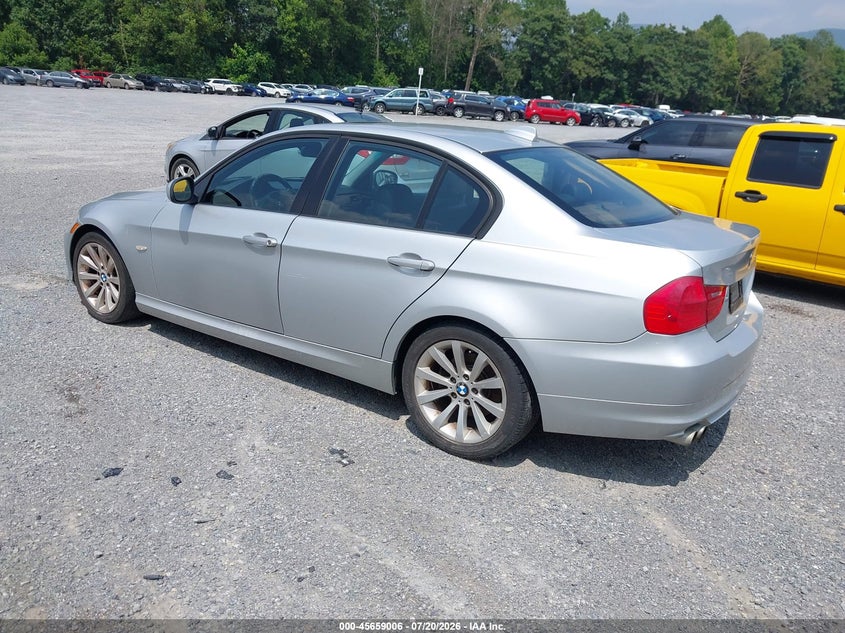 2011 BMW 3 series VIN WBAPH7C54BE460790 IAAI salvage auction — FRONT & REAR, Clear (Virginia), sold $550 on 2026-07-28 (photo 3)