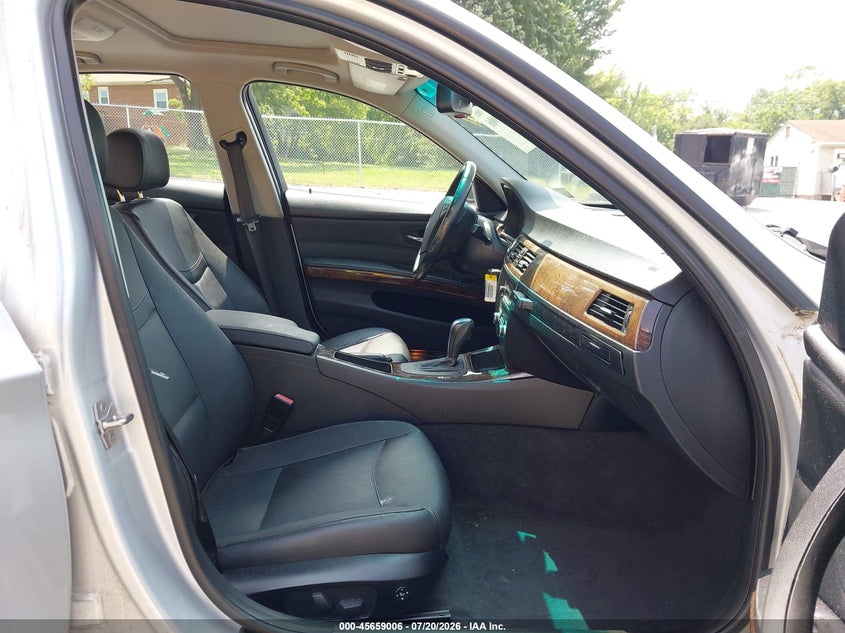 2011 BMW 3 series VIN WBAPH7C54BE460790 IAAI salvage auction — FRONT & REAR, Clear (Virginia), sold $550 on 2026-07-28 (photo 5)