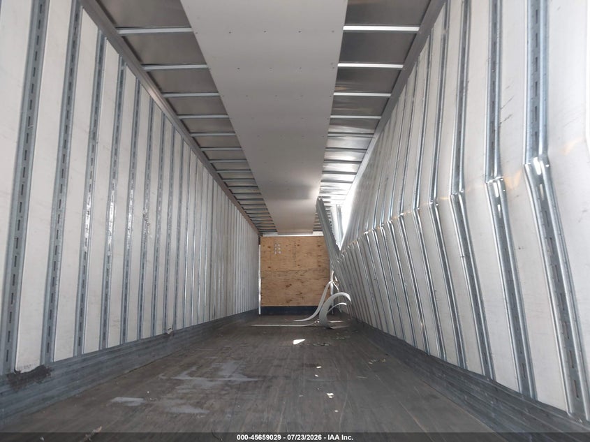 2017 Great dane trailers Unknown VIN 1GRAA0621HT614744 IAAI salvage auction — SIDE, Salvage (Illinois), sold $750 on 2026-09-09 (photo 5)