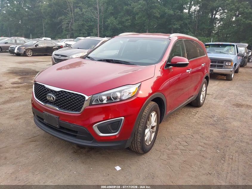 2016 Kia Sorento VIN 5XYPGDA39GG105697 IAAI salvage auction — NORMAL WEAR, Clear (Illinois), sold $525 on 2026-07-22 (photo 2)