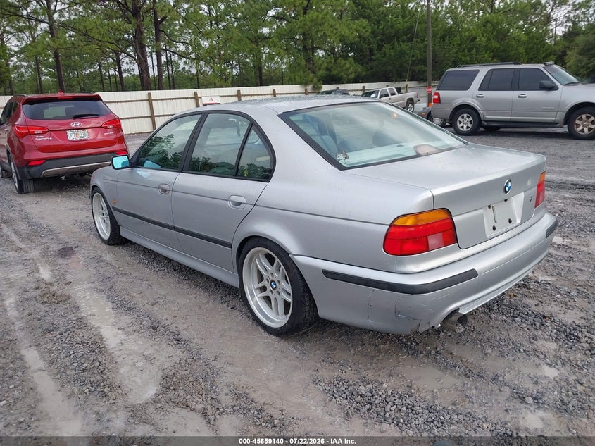 1998 BMW 5 series VIN WBADE5321WBV92984 IAAI salvage auction — ENGINE DAMAGE, Rebuildable (Florida), sold $2,650 on 2026-08-06 (photo 3)