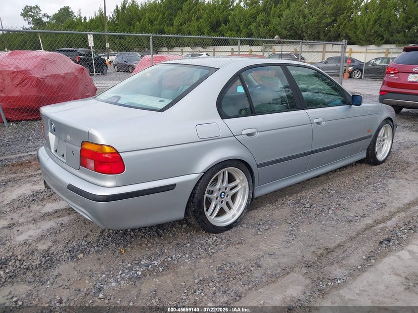 1998 BMW 5 series VIN WBADE5321WBV92984 IAAI salvage auction — ENGINE DAMAGE, Rebuildable (Florida), sold $2,650 on 2026-08-06 (photo 4)