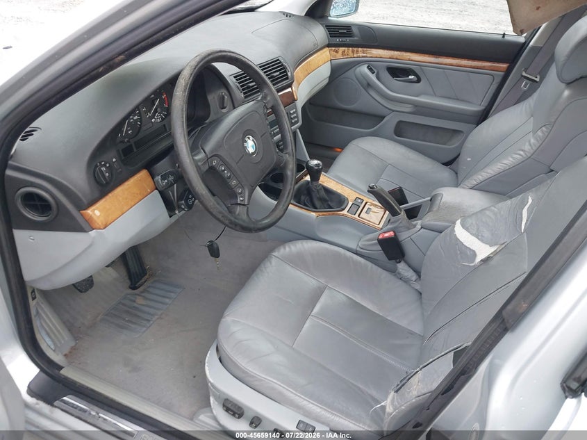 1998 BMW 5 series VIN WBADE5321WBV92984 IAAI salvage auction — ENGINE DAMAGE, Rebuildable (Florida), sold $2,650 on 2026-08-06 (photo 5)