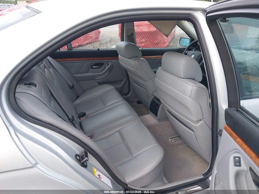 1998 BMW 5 series VIN WBADE5321WBV92984 IAAI salvage auction — ENGINE DAMAGE, Rebuildable (Florida), sold $2,650 on 2026-08-06 (photo 8)