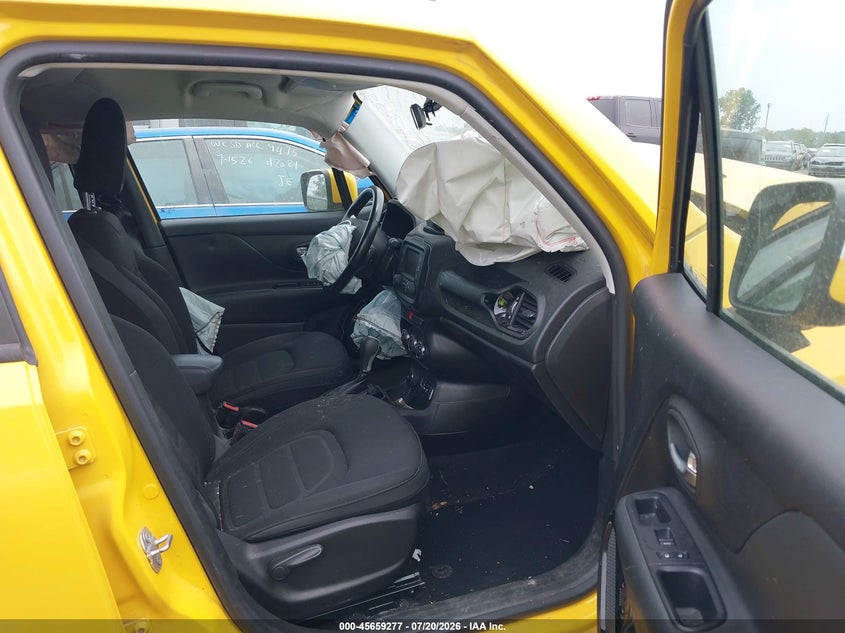 2017 Jeep Renegade VIN ZACCJBBB9HPE67010 IAAI salvage auction — FRONT END, Clear (Michigan), sold $1,050 on 2026-08-13 (photo 5)