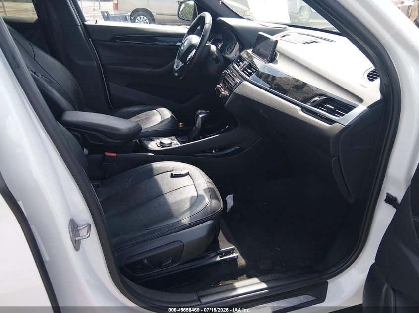 2016 BMW X1 VIN WBXHT3C39GP882484 IAAI salvage auction — NORMAL WEAR, Clear (Georgia), sold $2,225 on 2026-07-31 (photo 5)