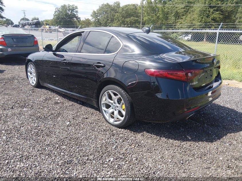 2020 Alfa romeo Giulia VIN ZARFAMBN0L7630481 IAAI salvage auction — RIGHT FRONT, Wait Title, sold $6,300 on 2026-08-27 (photo 3)