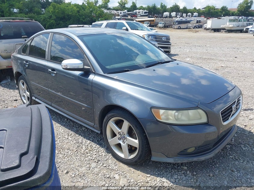 2009 Volvo S40 VIN YV1MS672692464878 IAAI salvage auction — NORMAL WEAR, Clear (Tennessee), sold $575 on 2026-08-13 (photo 1)