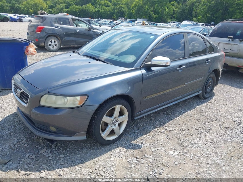 2009 Volvo S40 VIN YV1MS672692464878 IAAI salvage auction — NORMAL WEAR, Clear (Tennessee), sold $575 on 2026-08-13 (photo 2)