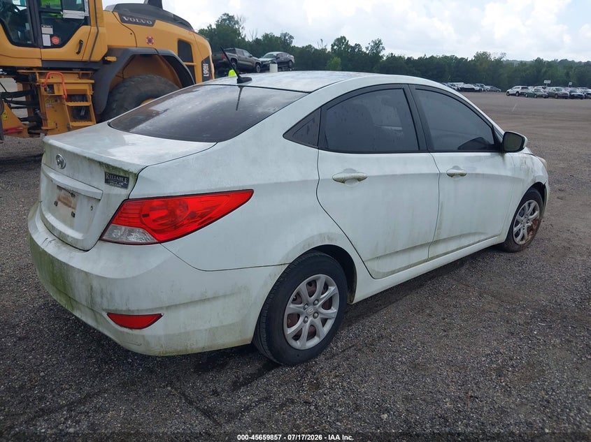 2014 Hyundai Accent VIN KMHCT4AE1EU590419 IAAI salvage auction — NORMAL WEAR, Clear (Alabama), sold $225 on 2026-07-29 (photo 4)