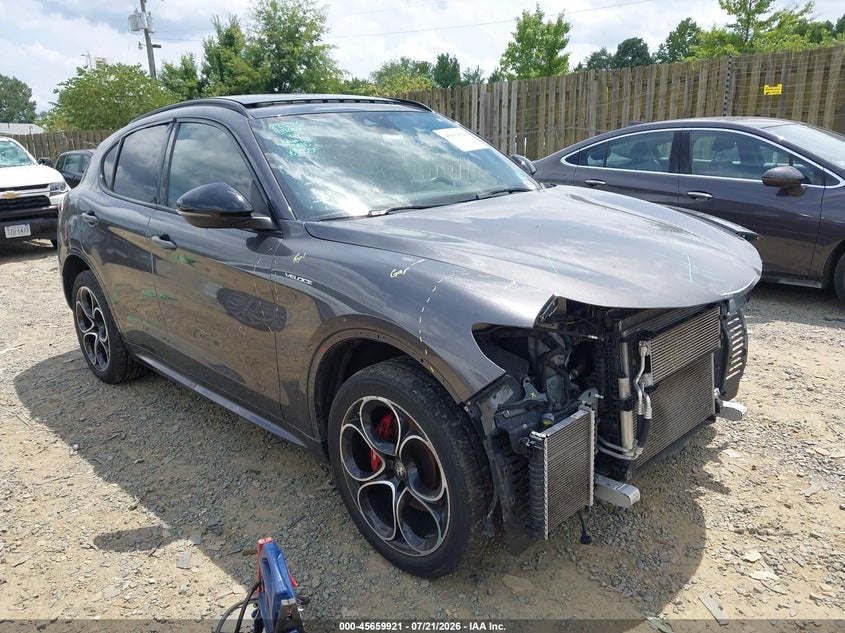 2022 Alfa romeo Stelvio VIN ZASPAKBN5N7D36796 IAAI salvage auction — FRONT END, Salvage Title, sold $8,600 on 2026-08-09 (photo 1)