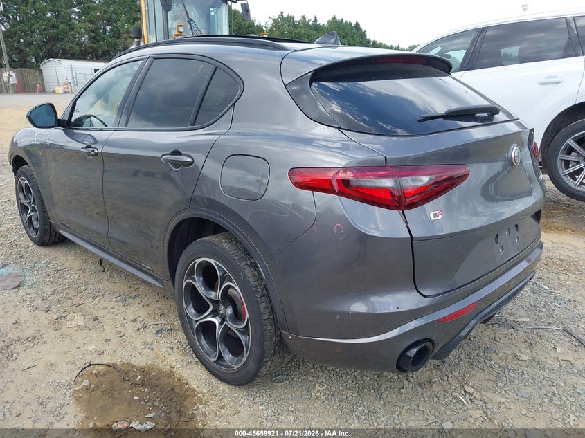 2022 Alfa romeo Stelvio VIN ZASPAKBN5N7D36796 IAAI salvage auction — FRONT END, Salvage Title, sold $8,600 on 2026-08-09 (photo 3)