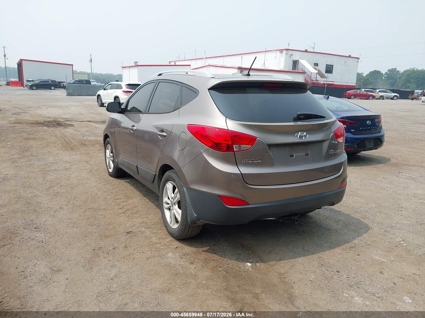 2012 Hyundai Tucson VIN KM8JU3AC6CU359137 IAAI salvage auction — NORMAL WEAR, Clear (Virginia), sold $675 on 2026-07-29 (photo 3)