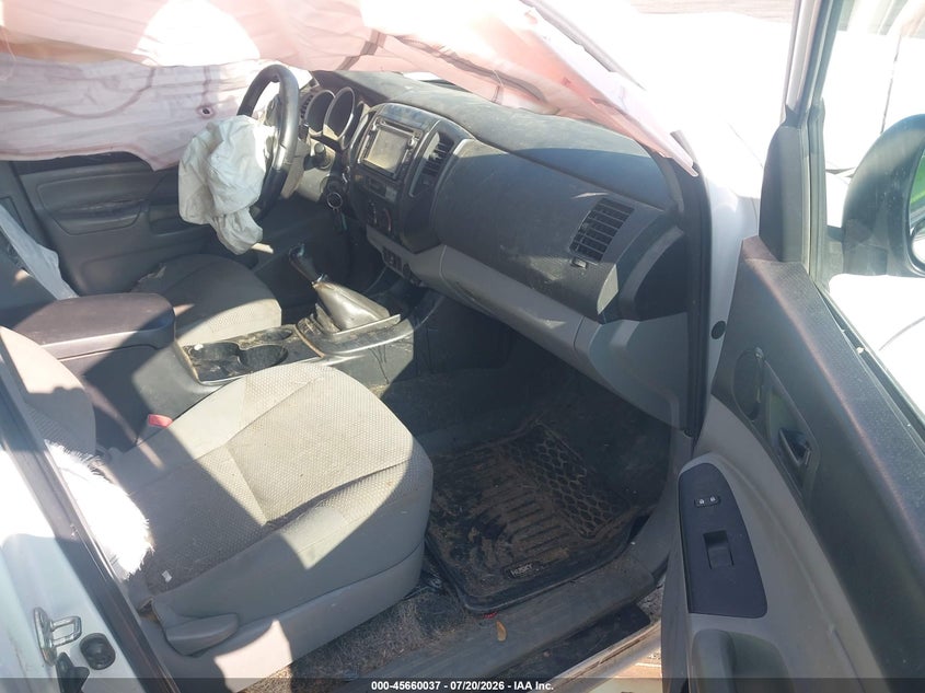 2015 Toyota Tacoma VIN 5TFUX4EN9FX031949 IAAI salvage auction — FRONT END, Clear (Pennsylvania), sold $3,550 on 2026-07-30 (photo 5)
