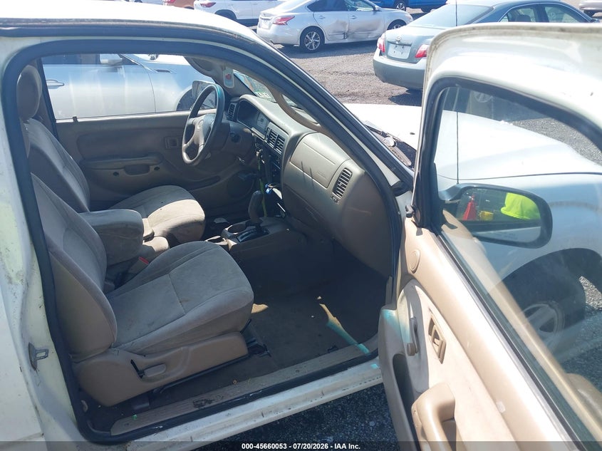 2003 Toyota Tacoma VIN 5TEVL52N23Z152000 IAAI salvage auction — NORMAL WEAR, Original (Ohio), sold $1,250 on 2026-07-30 (photo 5)