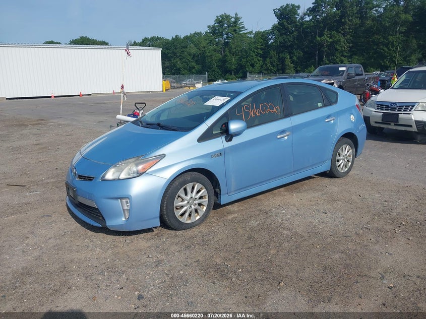 2013 Toyota Prius plug-in VIN JTDKN3DP5D3036578 IAAI salvage auction — NORMAL WEAR, Clear (Massachusetts), sold $25 on 2026-07-31 (photo 2)