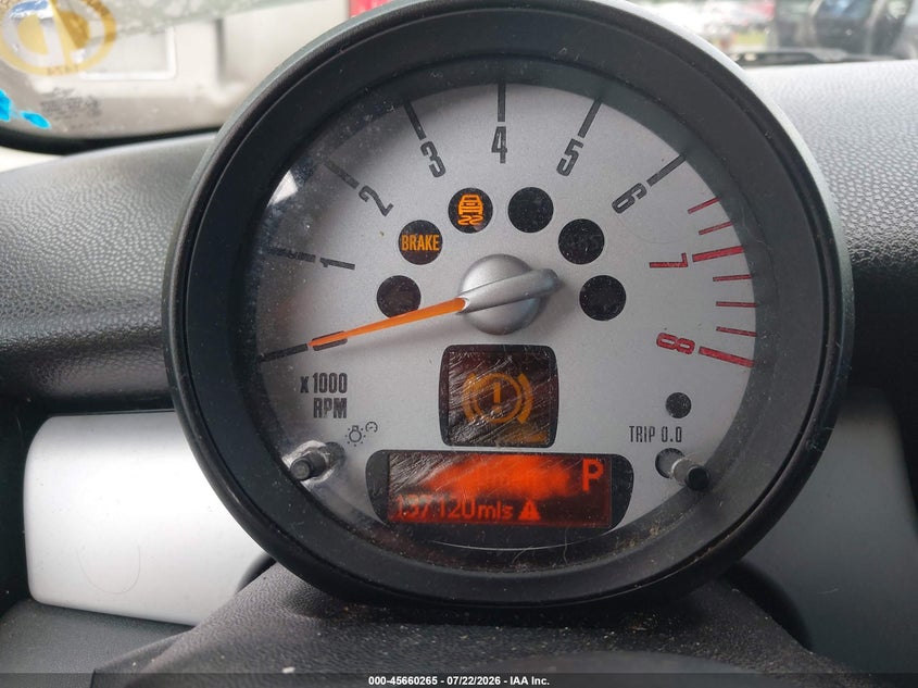 2012 Mini Cooper VIN WMWSU3C57CT256500 IAAI salvage auction — NORMAL WEAR, Clear (Florida), sold $375 on 2026-08-06 (photo 7)