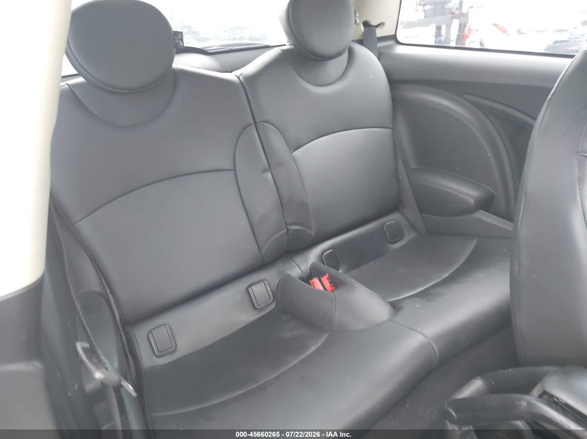 2012 Mini Cooper VIN WMWSU3C57CT256500 IAAI salvage auction — NORMAL WEAR, Clear (Florida), sold $375 on 2026-08-06 (photo 8)