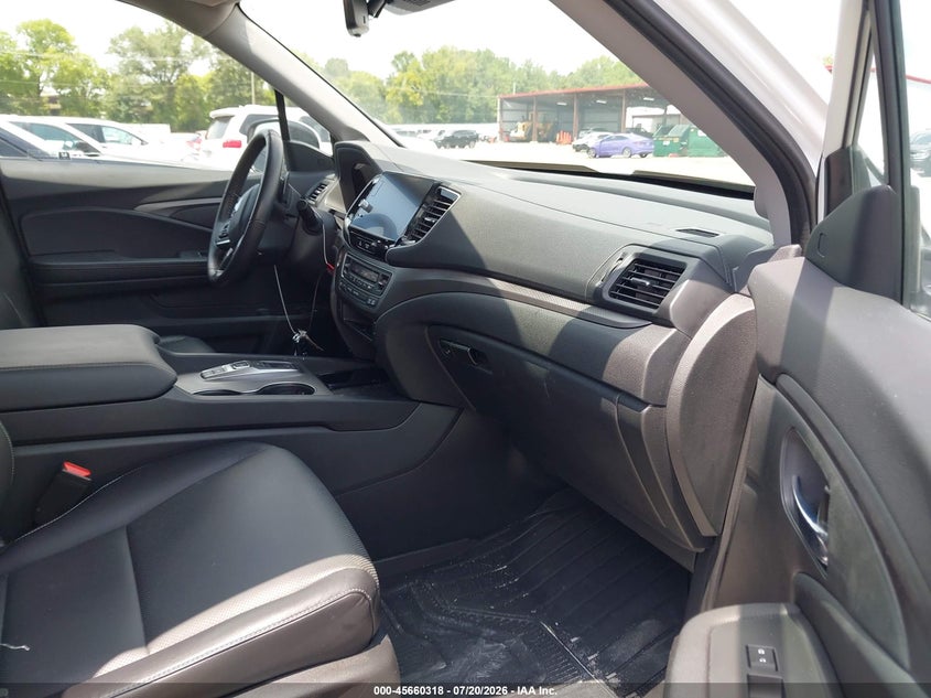 2025 Honda Ridgeline VIN 5FPYK3F52SB007321 IAAI salvage auction — SIDE, Salvage Title, sold $11,900 on 2026-08-18 (photo 5)