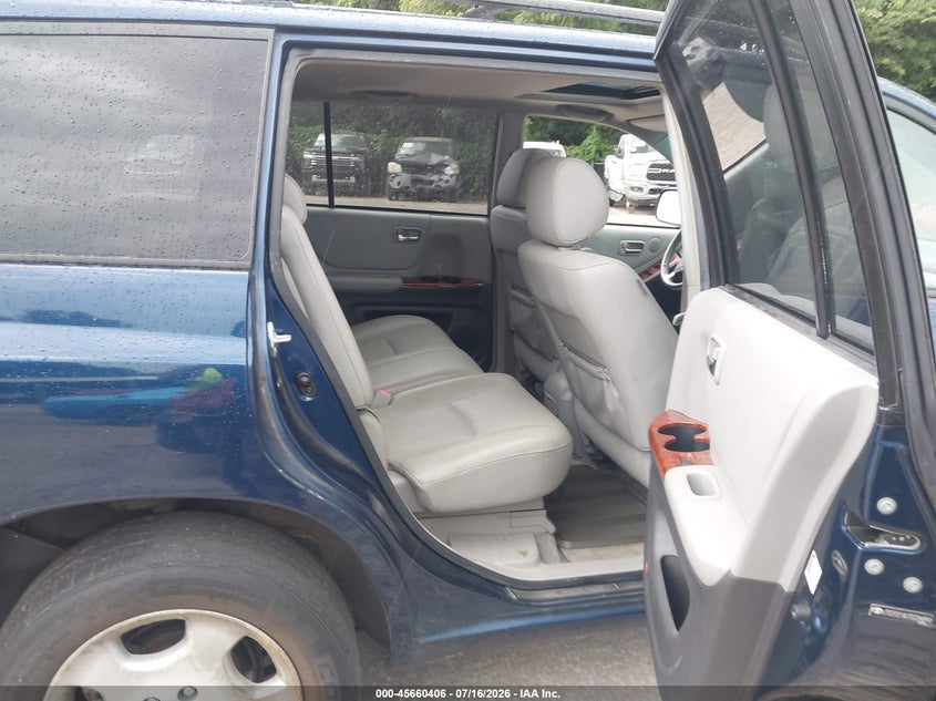 2007 Toyota Highlander VIN JTEEP21A070226890 IAAI salvage auction — NORMAL WEAR, Clear (Kansas), sold $275 on 2026-07-29 (photo 8)