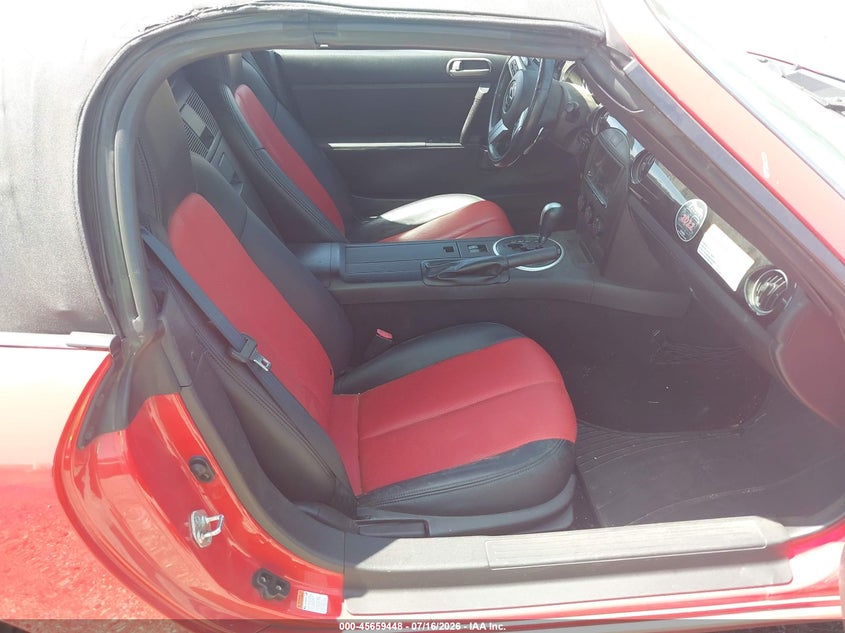2006 Mazda Mx-5 VIN JM1NC25F260107971 IAAI salvage auction — NORMAL WEAR, Clear (Alabama), sold $225 on 2026-07-29 (photo 5)