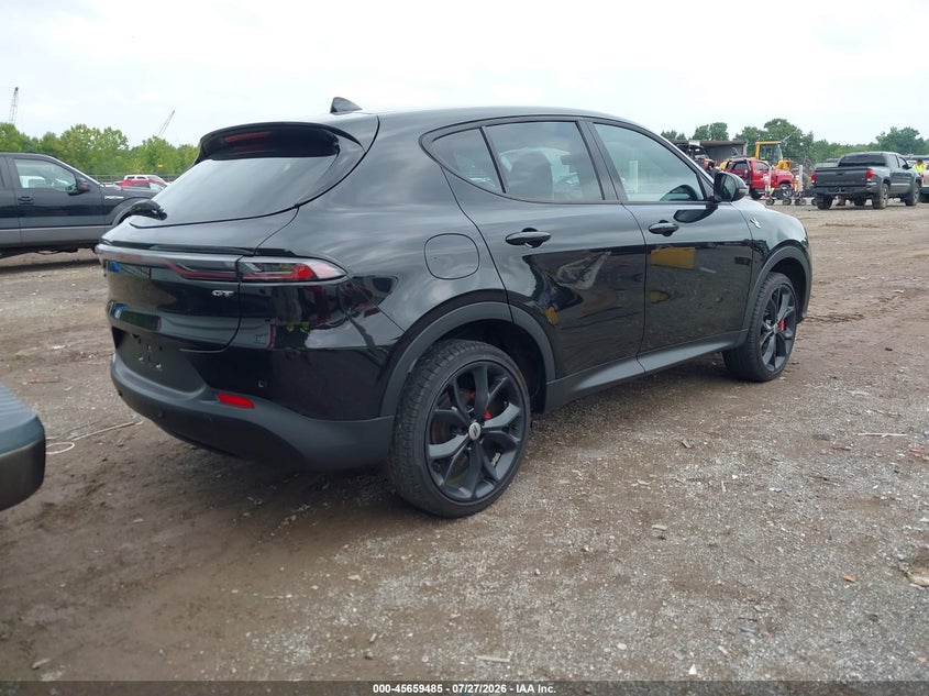 2023 Dodge Hornet VIN ZACNDFAN7P3A04145 IAAI salvage auction — ROOF, Salvage Title, sold $7,600 on 2026-08-21 (photo 4)
