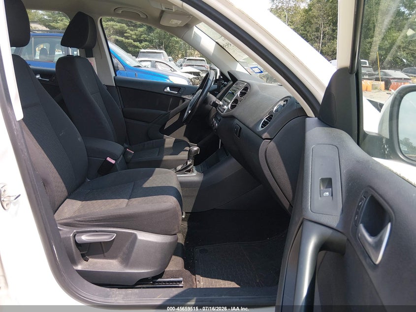 2013 Volkswagen Tiguan VIN WVGAV3AX4DW592729 IAAI salvage auction — NORMAL WEAR, Original (Texas), sold $375 on 2026-07-29 (photo 5)