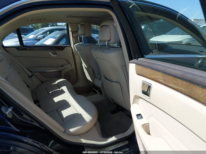 2016 Mercedes-benz E-klasse VIN WDDHF5KBXGB177303 IAAI salvage auction — LEFT SIDE, Wait Title, sold $2,400 on 2026-08-06 (photo 8)