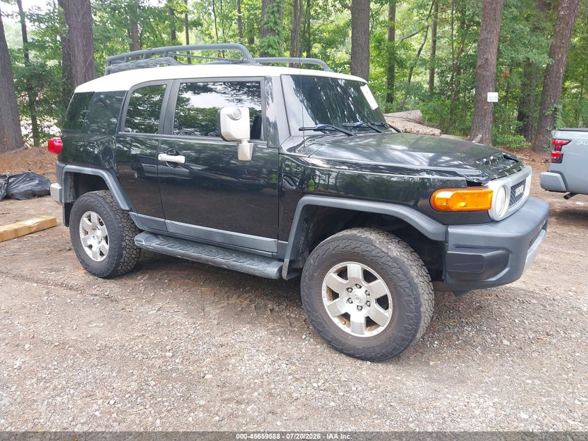 2007 Toyota Fj cruiser VIN JTEBU11F870043786 IAAI salvage auction — NORMAL WEAR, Clear (Virginia), sold $3,550 on 2026-07-28 (photo 1)