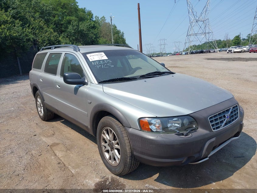 2004 Volvo Xc70 VIN YV1SZ59H141160726 IAAI salvage auction — NORMAL WEAR, Clear (Pennsylvania), sold $400 on 2026-07-31 (photo 1)