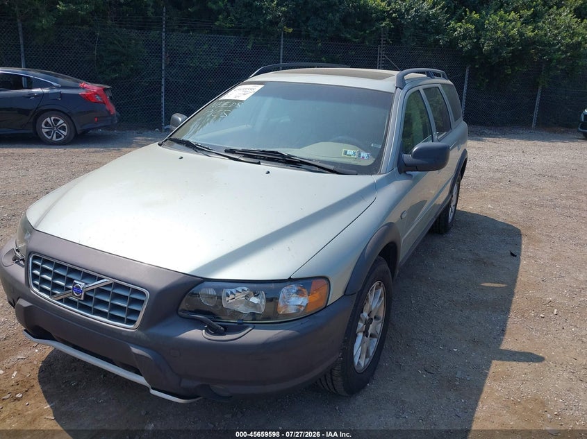 2004 Volvo Xc70 VIN YV1SZ59H141160726 IAAI salvage auction — NORMAL WEAR, Clear (Pennsylvania), sold $400 on 2026-07-31 (photo 2)