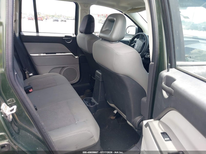 2007 Jeep Compass VIN 1J8FT47W37D249794 IAAI salvage auction — RIGHT FRONT, Rebuildable (Florida), sold $375 on 2026-08-15 (photo 8)