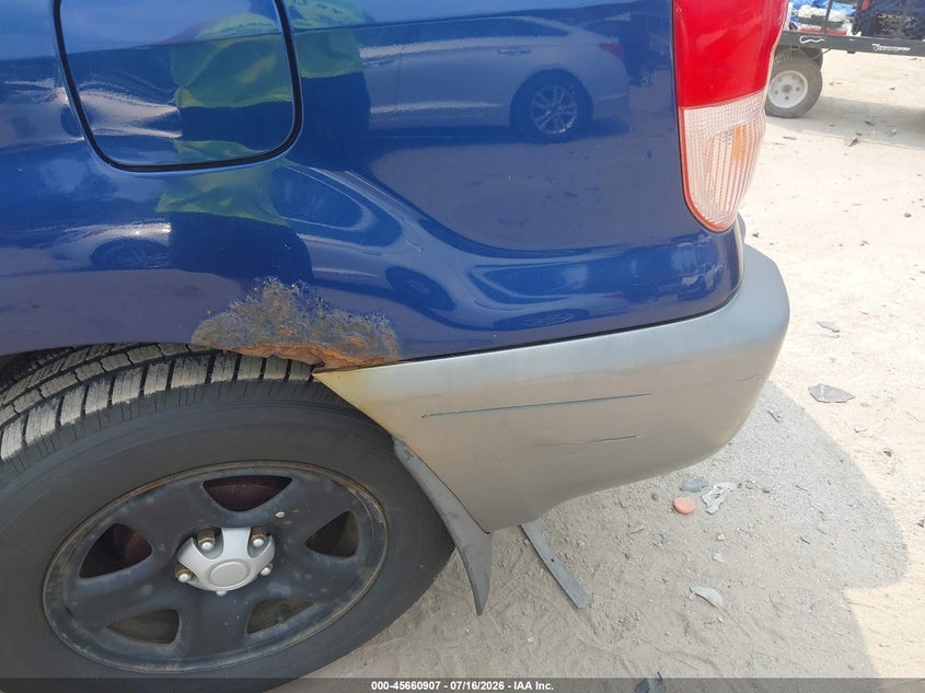 2003 Toyota Rav4 VIN JTEHH20V836084245 IAAI salvage auction — NORMAL WEAR, Clear (Massachusetts), sold $300 on 2026-07-29 (photo 6)