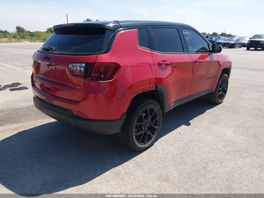2024 Jeep Compass VIN 3C4NJDBN8RT576163 IAAI salvage auction — SIDE, Salvage Title, sold $9,125 on 2026-10-15 (photo 4)