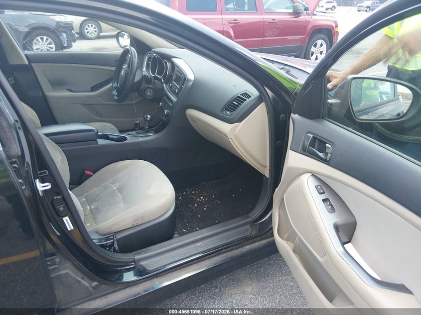 2015 Kia Optima VIN 5XXGM4A72FG446406 IAAI salvage auction — NORMAL WEAR, Clear (South Carolina), sold $25 on 2026-07-29 (photo 5)