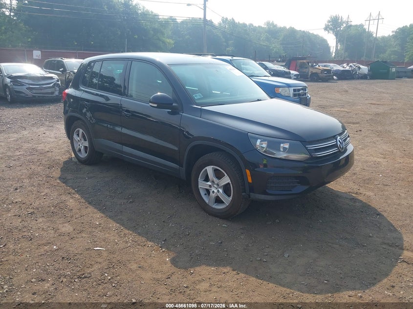 2012 Volkswagen Tiguan VIN WVGAV7AX9CW578220 IAAI salvage auction — NORMAL WEAR, Clear (Connecticut), sold $850 on 2026-08-04 (photo 1)