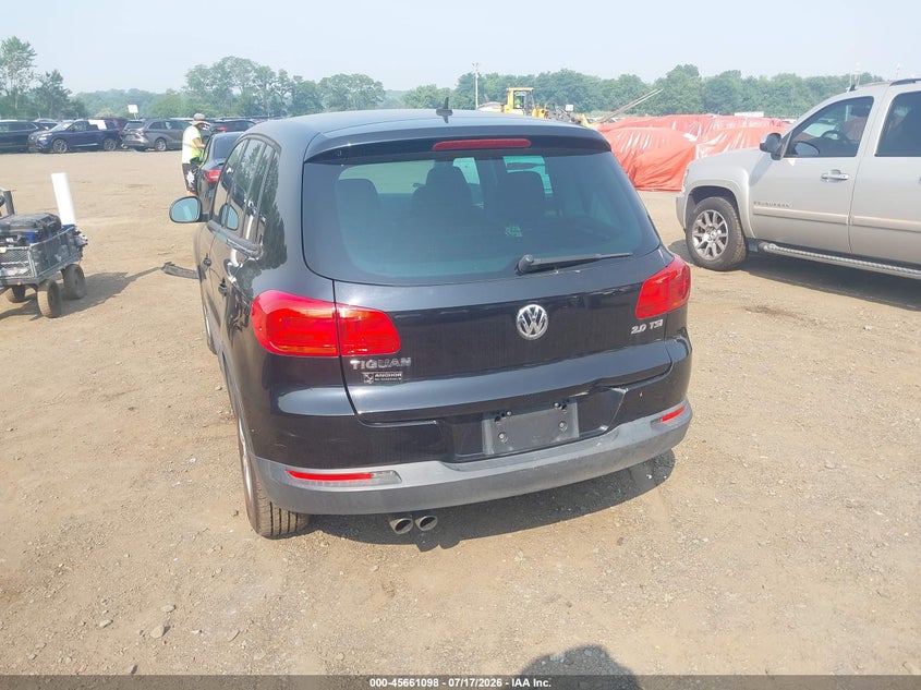 2012 Volkswagen Tiguan VIN WVGAV7AX9CW578220 IAAI salvage auction — NORMAL WEAR, Clear (Connecticut), sold $850 on 2026-08-04 (photo 6)
