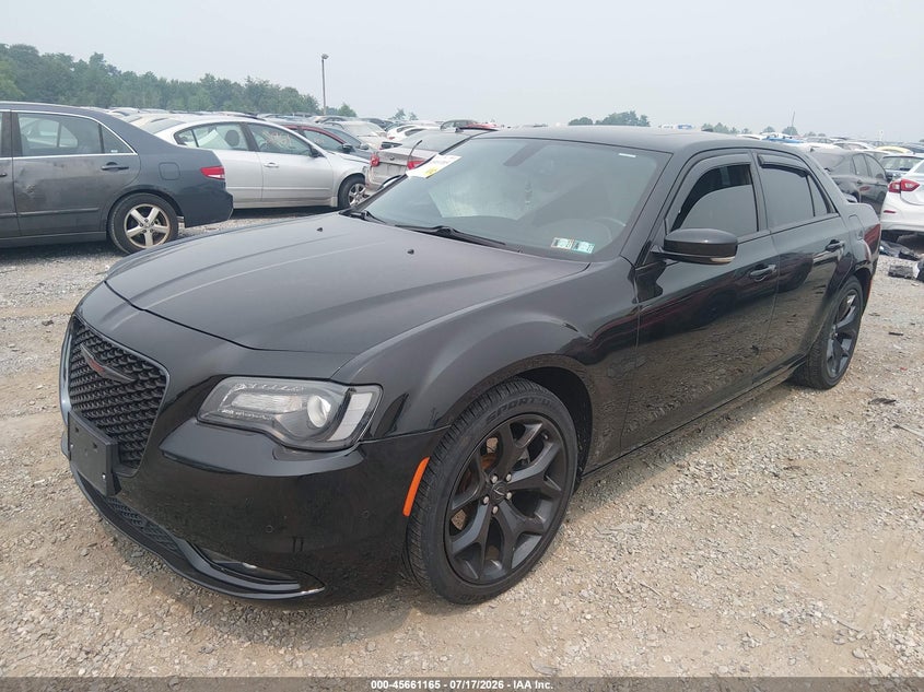 2022 Chrysler 300 VIN 2C3CCABG0NH135264 IAAI salvage auction — SIDE, Salvage Title, sold $7,200 on 2026-08-15 (photo 2)