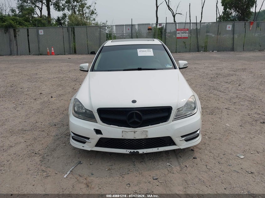 2013 Mercedes-benz C class VIN WDDGF8AB9DA819963 IAAI salvage auction — NORMAL WEAR, Clear (New Jersey), sold $875 on 2026-07-28 (photo 6)