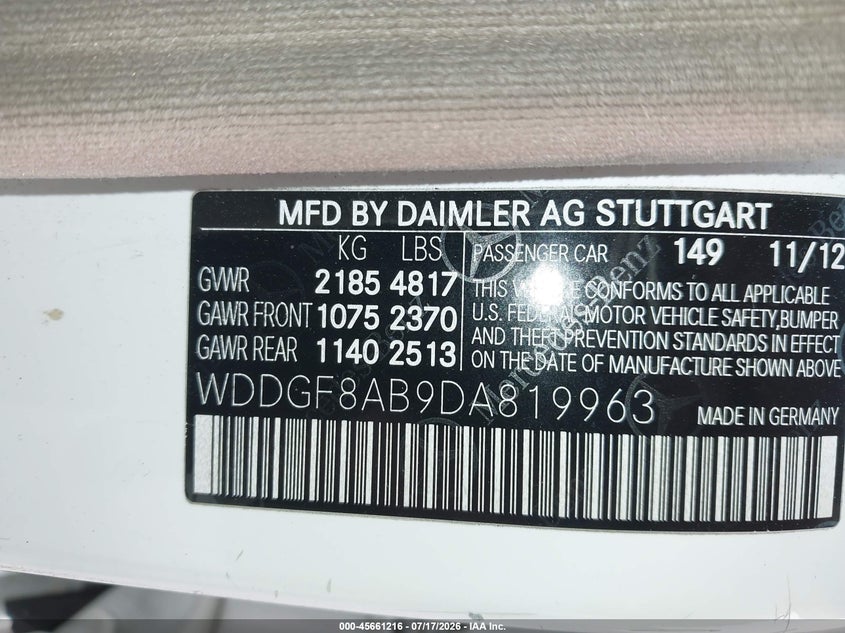 2013 Mercedes-benz C class VIN WDDGF8AB9DA819963 IAAI salvage auction — NORMAL WEAR, Clear (New Jersey), sold $875 on 2026-07-28 (photo 9)