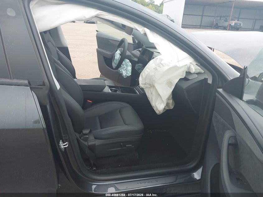 2026 Tesla Model y VIN 7SAYGDED4TA471480 IAAI salvage auction — FRONT END, Salvage Title, sold $11,600 on 2026-08-27 (photo 5)