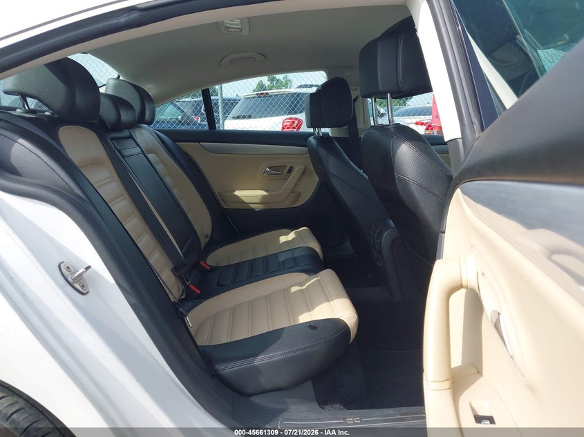2013 Volkswagen Cc VIN WVWBP7AN6DE511499 IAAI salvage auction — NORMAL WEAR, Clear (Pennsylvania), sold $225 on 2026-08-17 (photo 8)