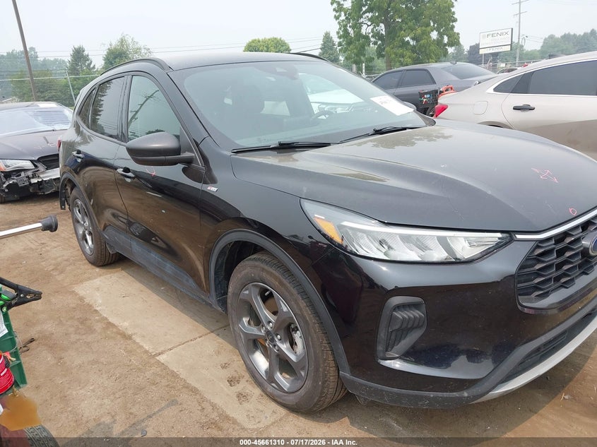 2025 Ford Escape VIN 1FMCU0MZ7SUA27939 — IAAI salvage auction photo
