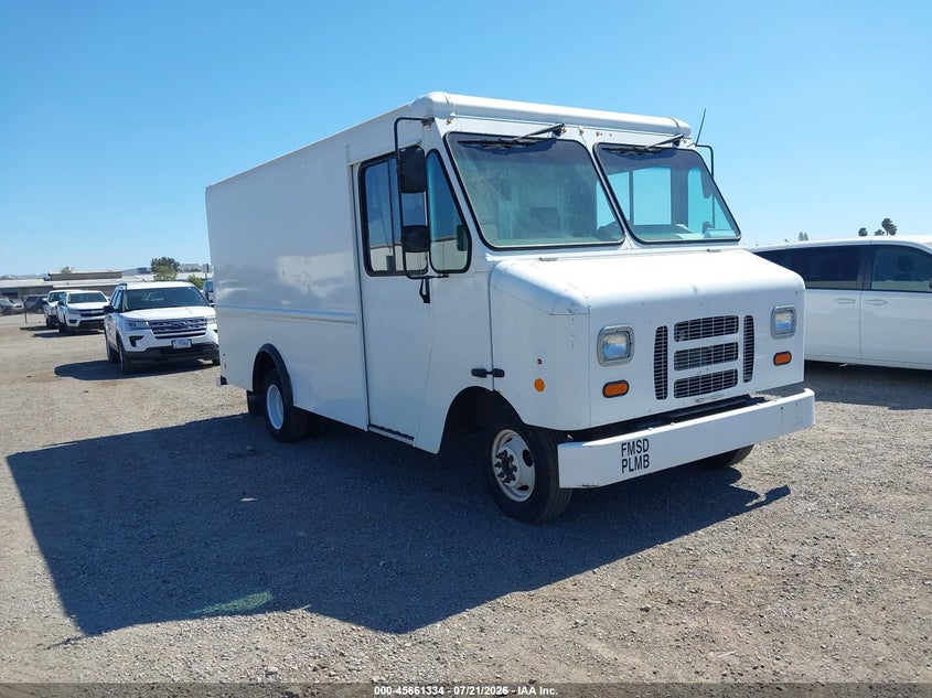 2017 Ford E-350 VIN 1FC3E3KS7HDC65176 IAAI salvage auction — SIDE, SF97 (California), sold $11,750 on 2026-08-25 (photo 1)